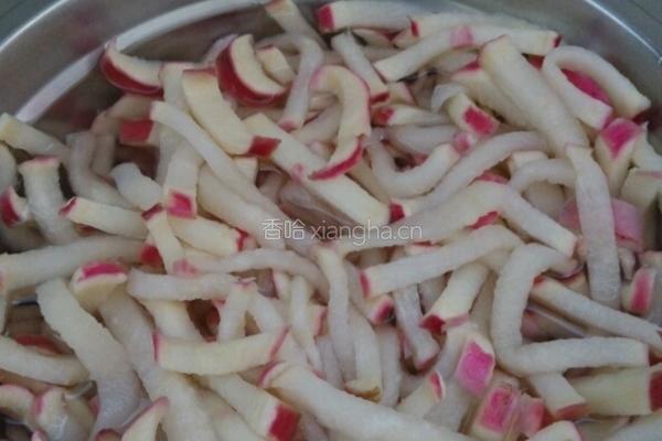 大红萝卜黄豆咸菜的做法图解3