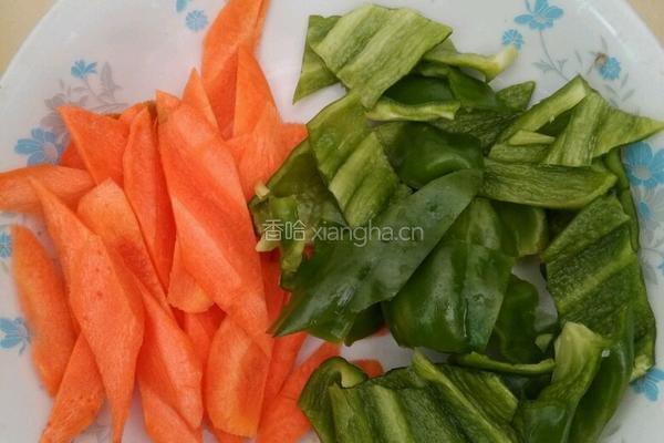 五彩蟹味菇的做法图解2