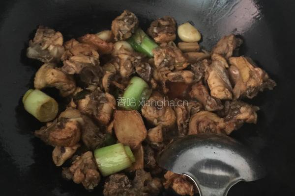 鸡架炖土豆的做法图解3