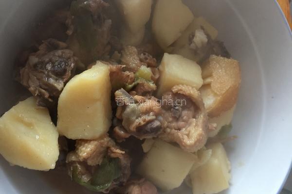 鸡架炖土豆的做法图解4