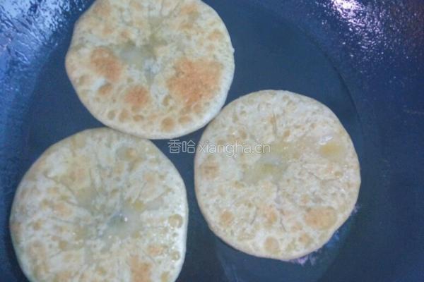 黑芝麻红豆沙馅饼的做法图解9