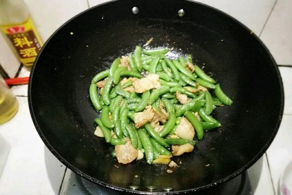 甜豆炒肉的做法图解8
