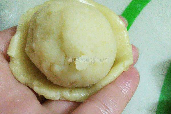 莲蓉月饼的做法图解7
