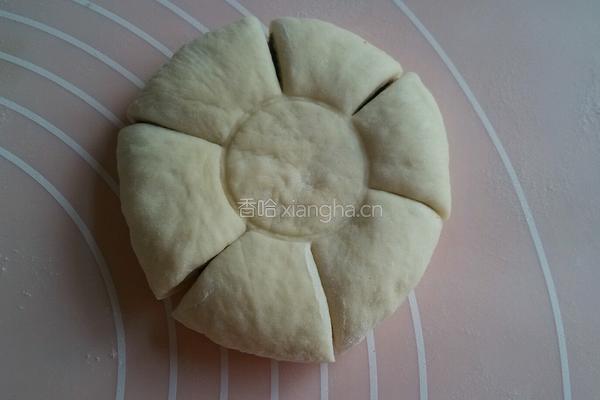 豆沙花朵面包的做法图解8