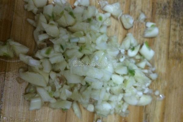蒜蓉木耳的做法图解2