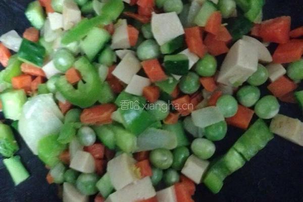 向日葵炒饭的做法图解2
