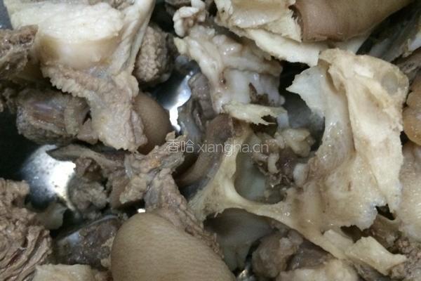 竹蔗马蹄羊肉汤的做法图解2