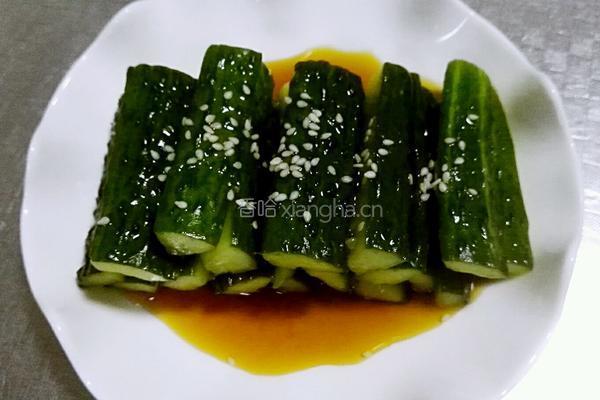 爽脆小黄瓜的做法图解3