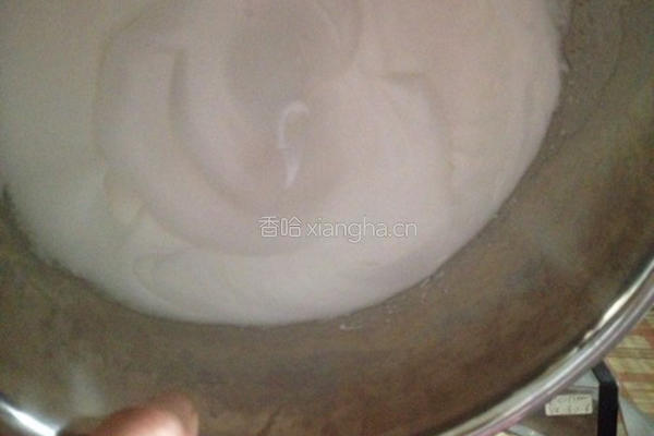 快手戚风蛋糕的做法图解2