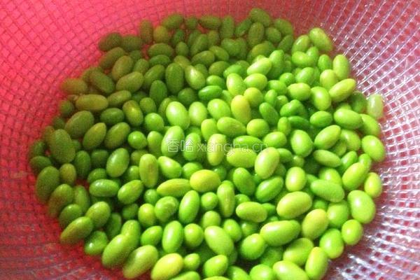 萝卜干炒青豆的做法图解6