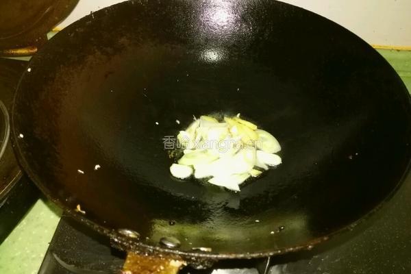 香菇肉丁的做法图解4