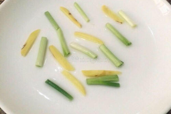 清蒸多宝鱼的做法图解3