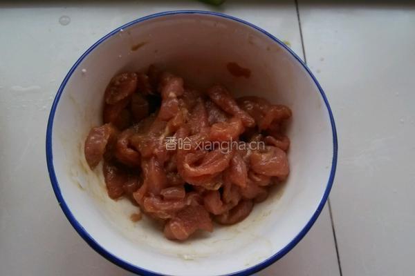 蒜薹炒肉丝的做法图解1