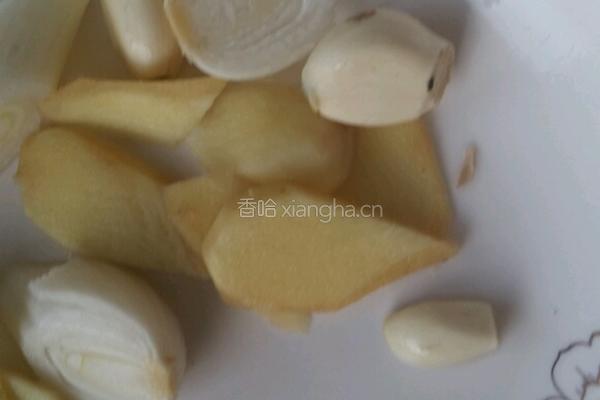 酒香鸡翅的做法图解2