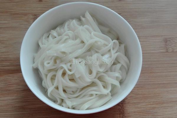 胡萝卜蛋炒面的做法图解8