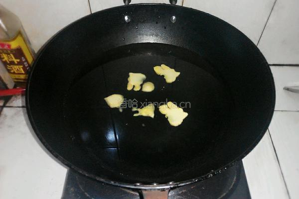 鲮鱼丸平菇汤的做法图解5