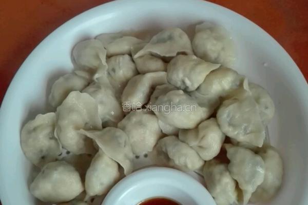 豆腐粉丝木耳蒜黄水饺的做法图解19