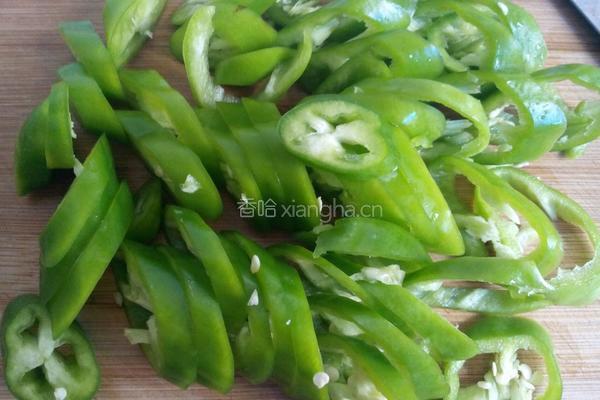豆豉炒辣椒圈的做法图解4
