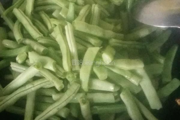 豆角焖面的做法图解5