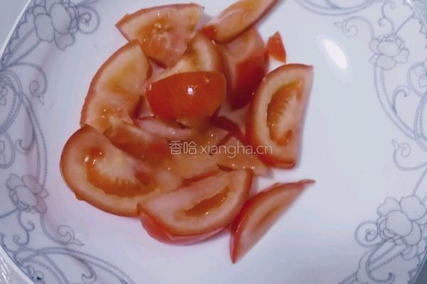 西红柿炒土豆的做法图解1