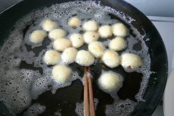 红烧肉炖鹌鹑蛋的做法图解5