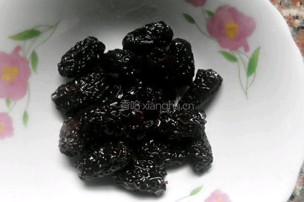 花胶响螺猪肉汤的做法图解3