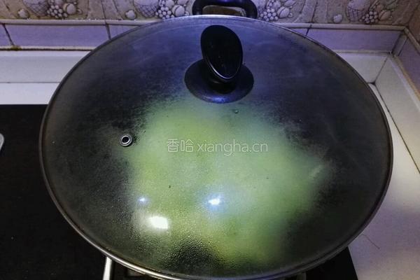翡翠虾仁的做法图解10