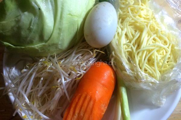 杂菜炒面的做法图解1