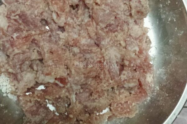 莴笋炒肉的做法图解2
