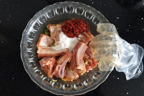 小米辣酱蒸排骨的做法图解4