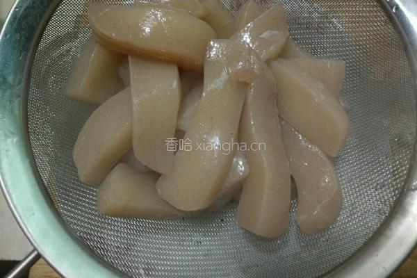 剁椒烧蘑芋豆腐的做法图解4