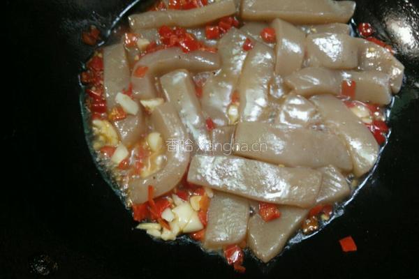 剁椒烧蘑芋豆腐的做法图解6