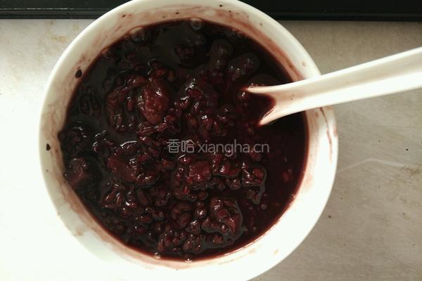 黑米红枣粥的做法图解4