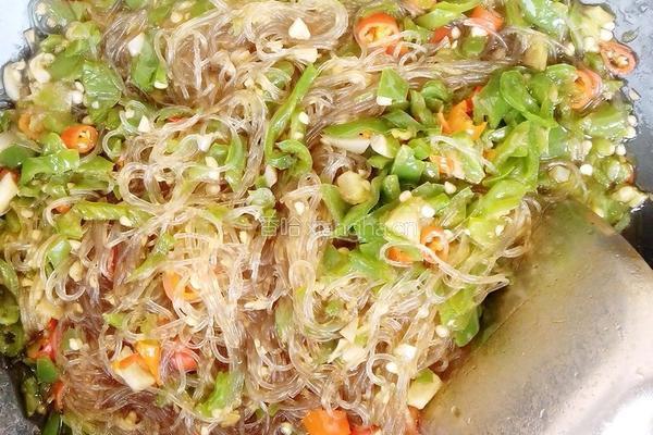 双椒粉丝煲的做法图解3