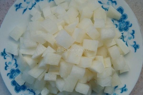 秘制爽口泡萝卜的做法图解2