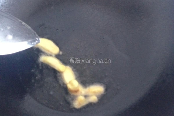 板栗香菇烧鸡的做法图解2