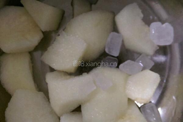 冰糖雪梨的做法图解2