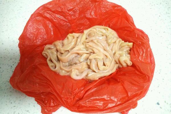 韭菜炒鸭肠的做法图解1