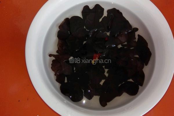 西红柿木耳炒鸡蛋的做法图解6