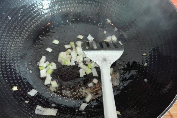 西红柿木耳炒鸡蛋的做法图解10