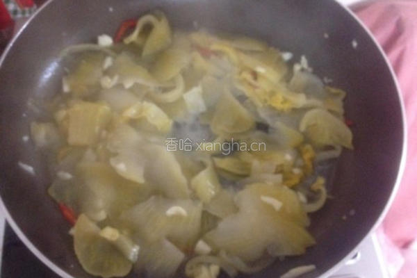 咸菜炒粉肠的做法图解9