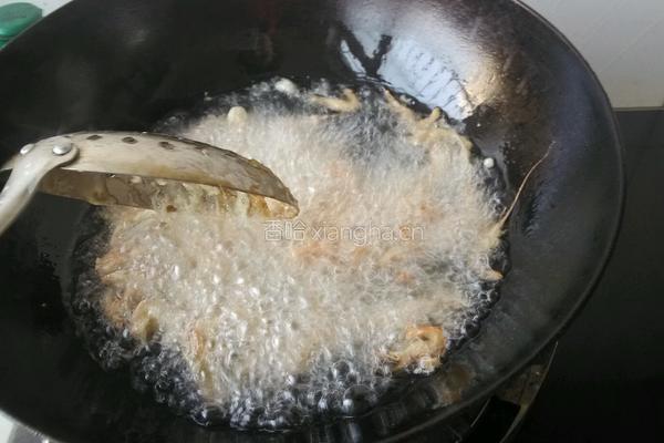 炸湖虾的做法图解9
