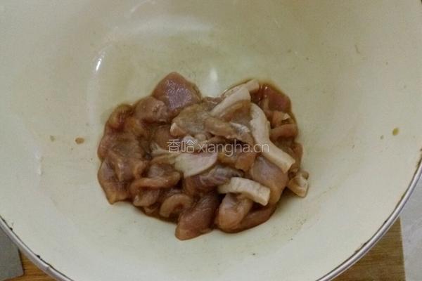口蘑炒肉片的做法图解2