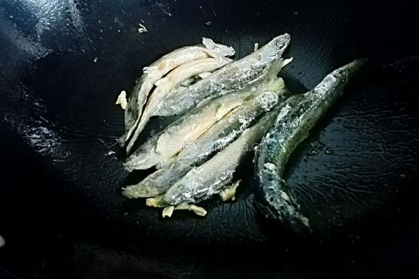 泥鳅淮山汤的做法图解7