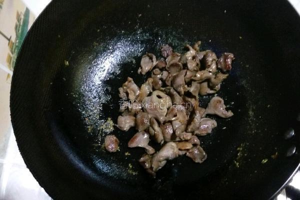 干煸鸡胗的做法图解5