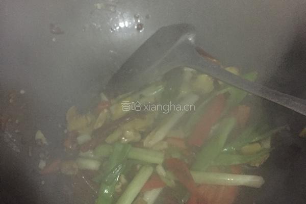 小鸡炖香菇的做法图解7