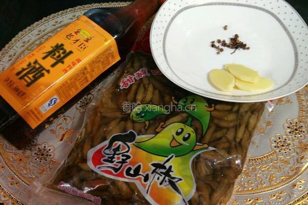 泡椒凤爪的做法图解2