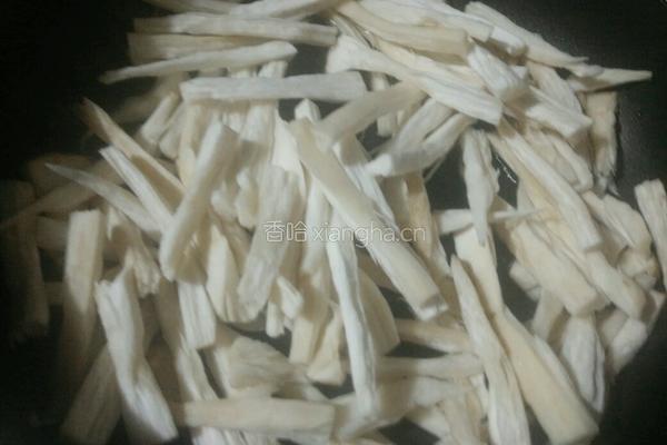 素炒手撕杏鲍菇的做法图解3