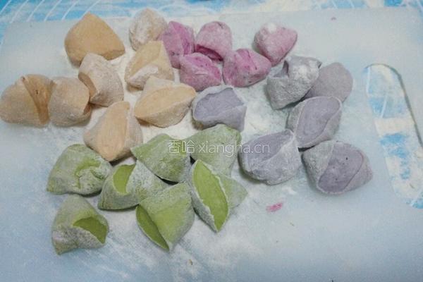 彩色素水饺的做法图解10