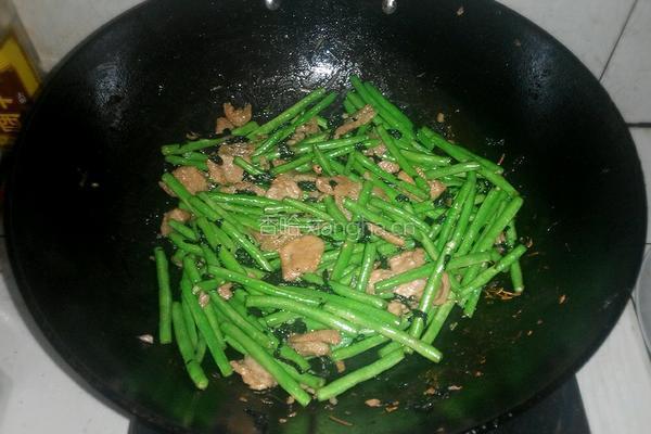 紫苏豆角炒肉片的做法图解9